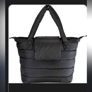 7am Capri crossbody tote or diaper bag